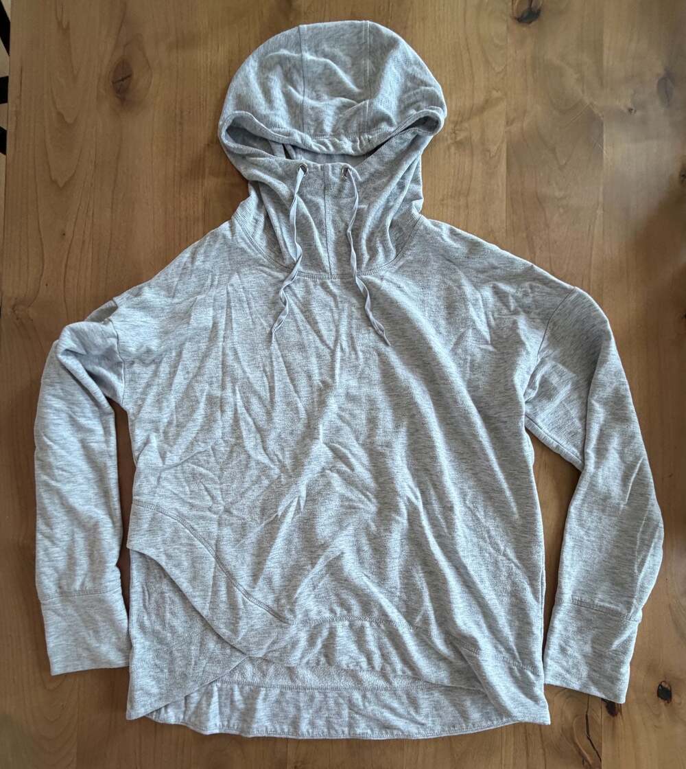 Yogalicious Women's Gray Long Sleeve Pullover Hoodie Size L